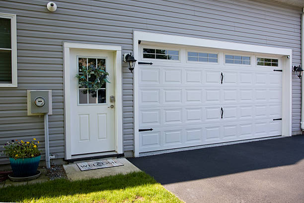 24/7 Emergency Garage Door Panel Replacement experts in Cape May, NJ